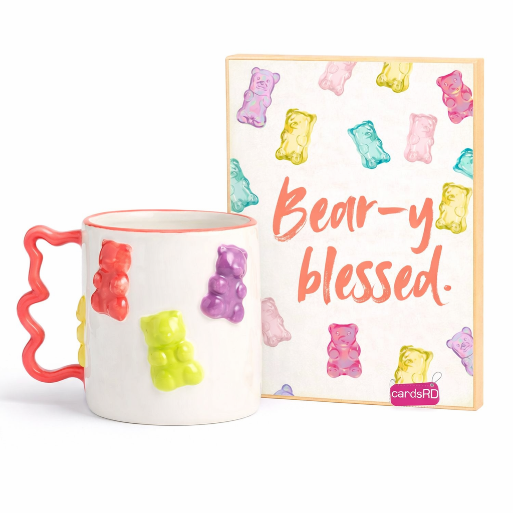 𧸠Set Bear-y Blessed â Taza 14 oz 3D Gummy Bear + Maderita Decorativa 7.25â x 5â