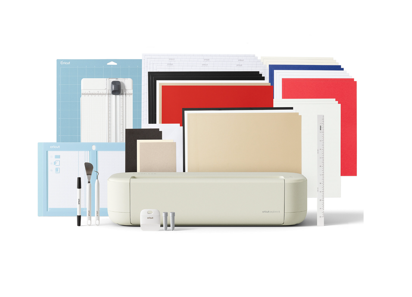 Cricut Explore® 5 + Kit Starter (Essential) | Da el salto a proyectos más grandes